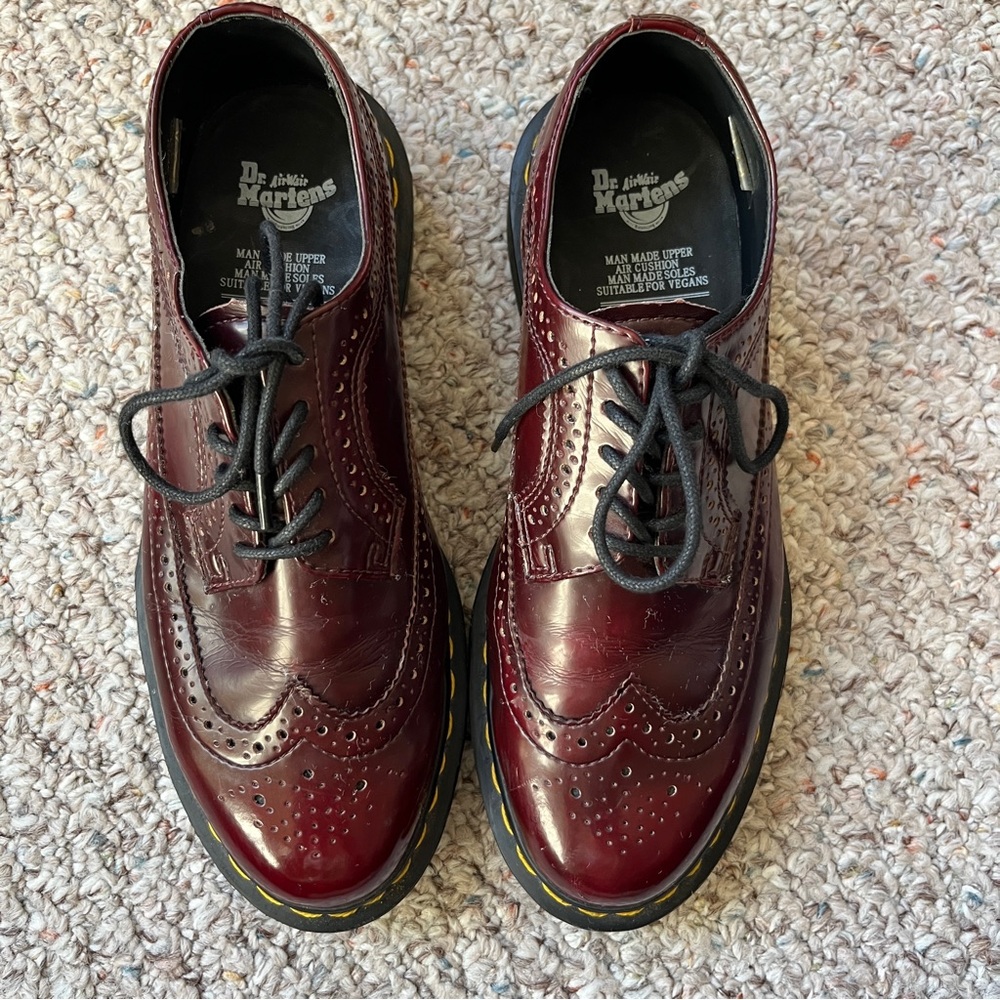 Dr. Martens Vegan 3989 Brogue shoes cherry red women’s size 7 laces flats loafer